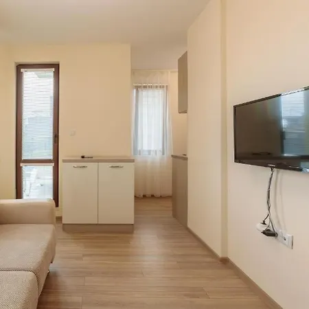 Lägenhetshotell Helios Luxury 3*