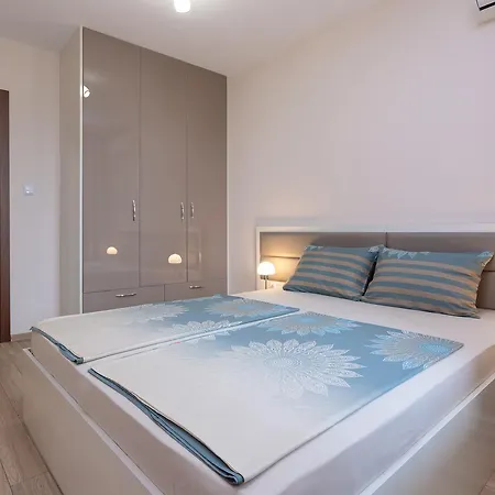 Aparthotel Helios Luxury 2*