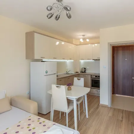 Helios Luxury 3* بريمورسكو