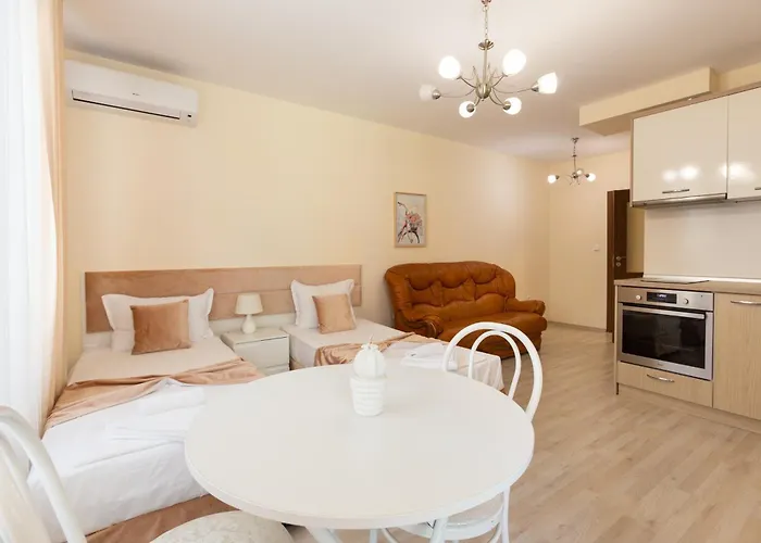 Ξενοδοχείο με διαμερίσματα Helios Luxury 3*
