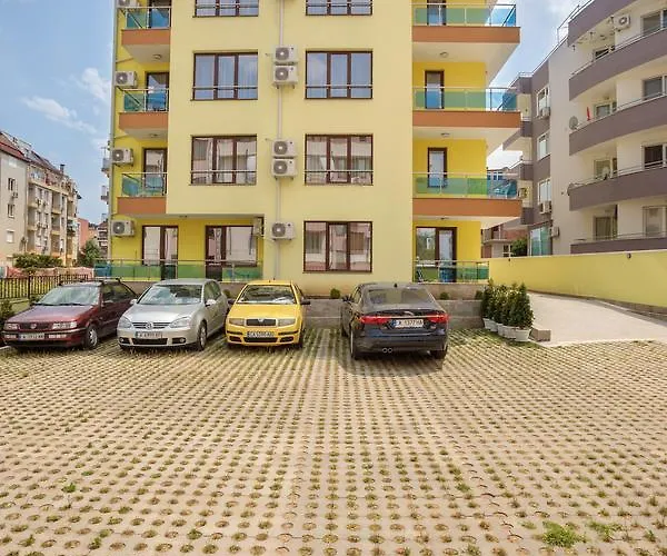 Helios Luxury Apart-hotel 3*