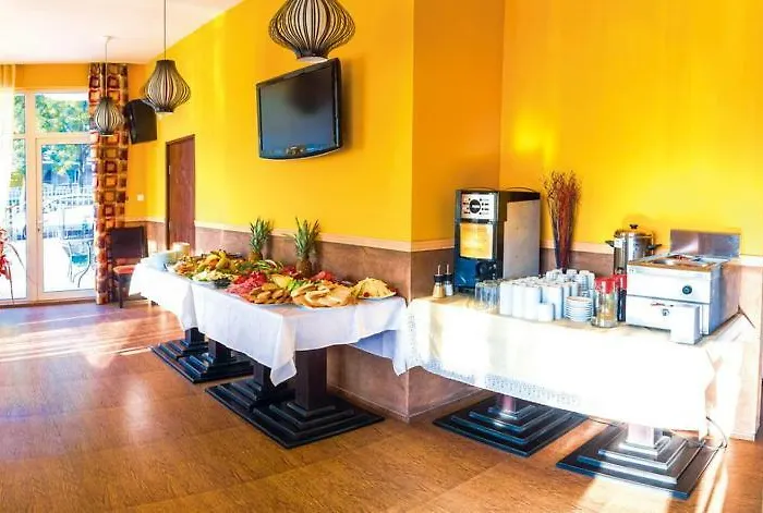 Helios Luxury Ξενοδοχείο με διαμερίσματα Πριμόρσκο