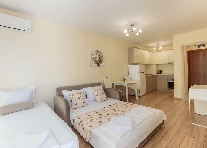 Apart-hotel Helios Luxury Primorsko